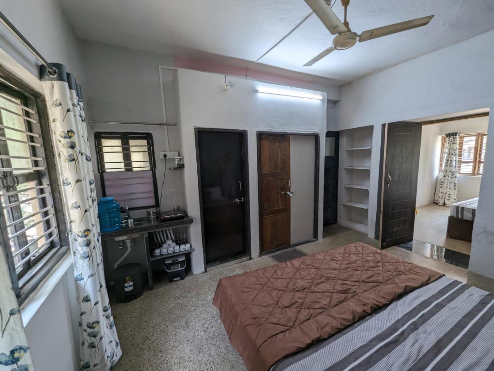 Swanky Sojourns Homestay Колхапур Екстериор снимка