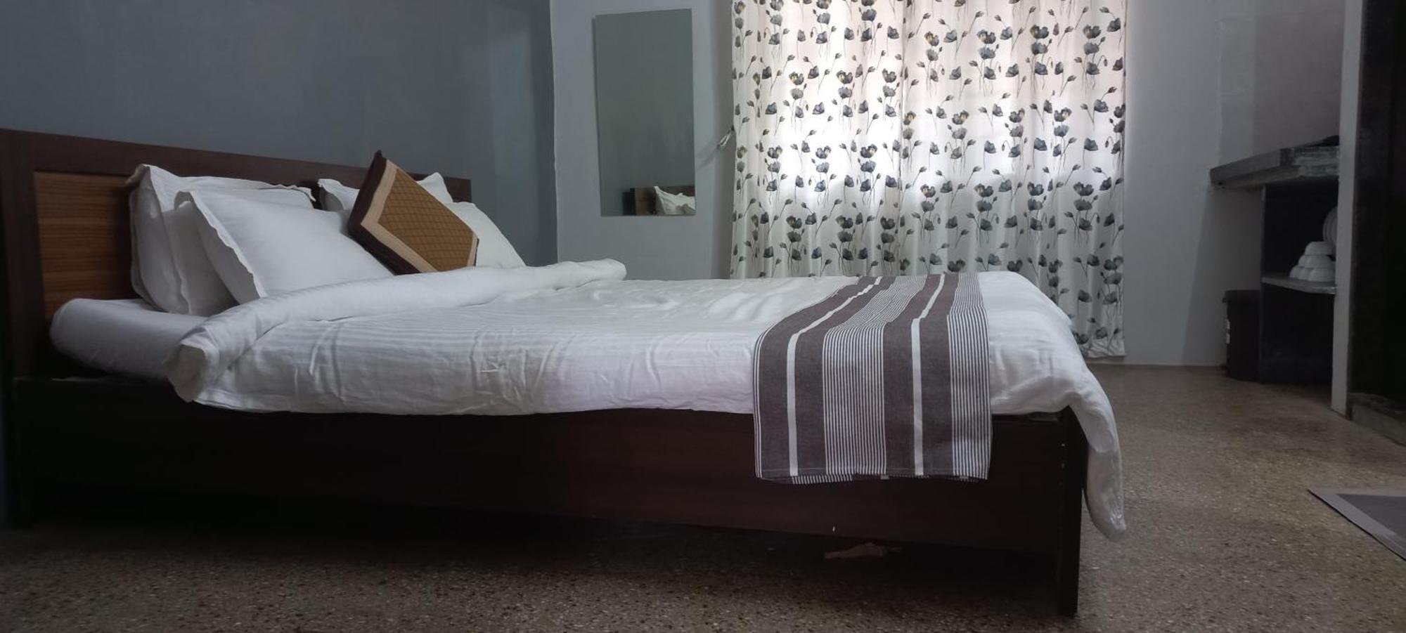 Swanky Sojourns Homestay Колхапур Екстериор снимка